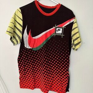Vintage Nike Men's Tee